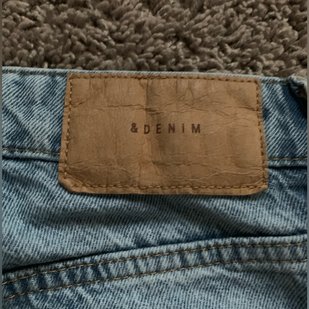 H&M loose straight high waisted ripped jeans - Picture 3 of 5